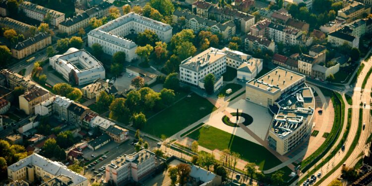 ПОЛЬСЬКА МОВА ДЛЯ УКРАЇНЦІВ. КУРС ПОЛЬСЬКОЇ МОВИ ДЛЯ ПІДГОТУВАННЯ ДО НАВЧАННЯ В ПОЛЬСЬКИХ УНІВЕРСИТЕТАХ [UA/PL]