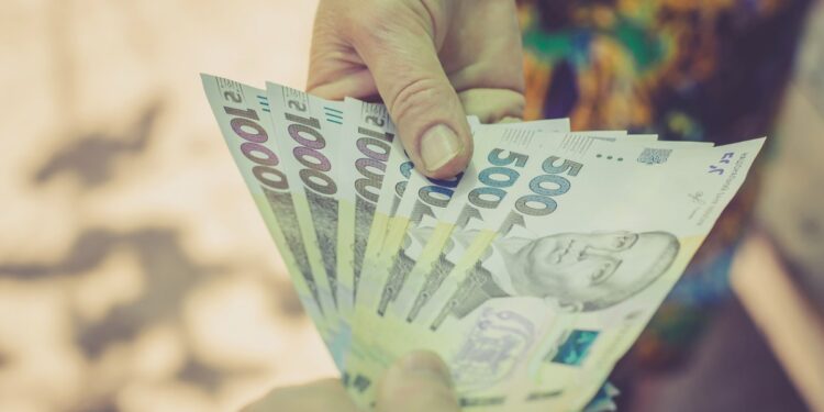 Починається купівля гривні. Вже відомо, де їх можна продати [UA/PL]